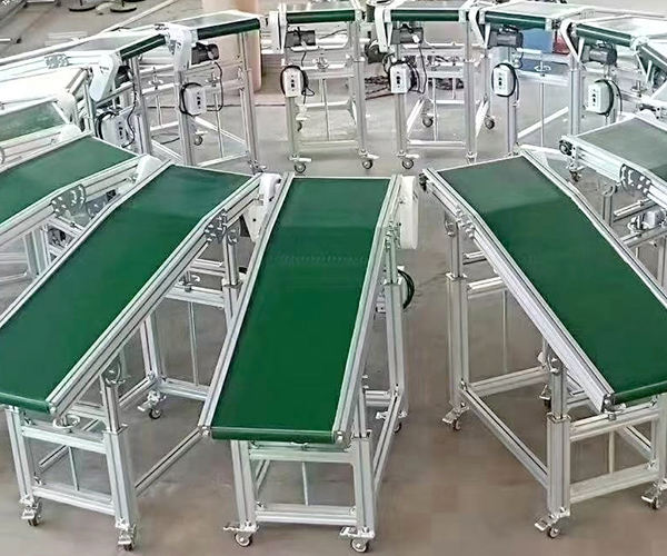 爬坡提升机